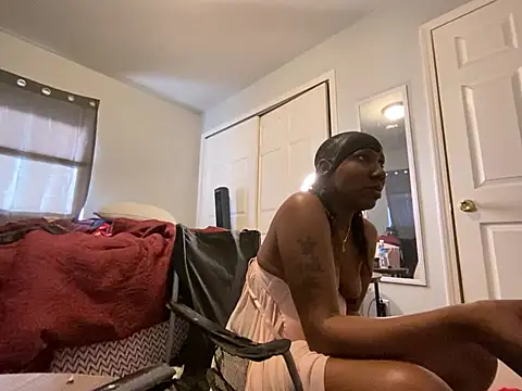 Snapshot of Yoshibaby2670 chatting on March 16, 9:58 pm Yoshibaby2670 online show from March 16, 9:58 pm