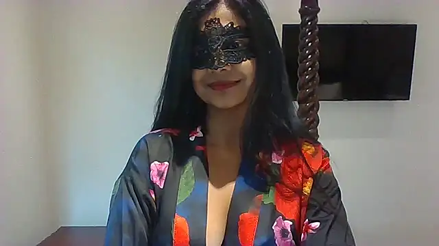 Snapshot of tantragoddess chatting on November 19, 12:49 pm tantragoddess online show from November 19, 12:49 pm