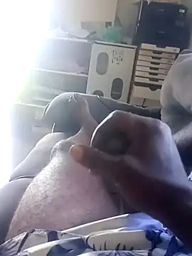 Snapshot of rodrig2107 chatting on February 14, 10:23 am rodrig2107 online show from February 14, 10:23 am