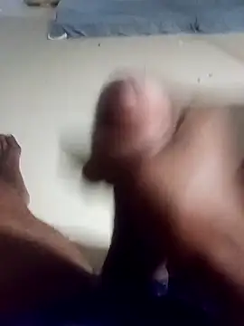 Snapshot of rodrig2107 chatting on February 23, 8:01 am rodrig2107 online show from February 23, 8:01 am