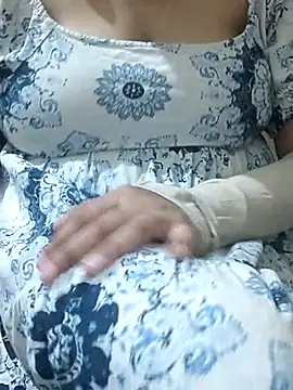 mallupriyapriya online show from March 16, 9:38 am