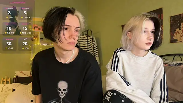 Snapshot of VeryRare_TwinS chatting on October 11, 9:57 pm VeryRare TwinS online show from October 11, 9:57 pm