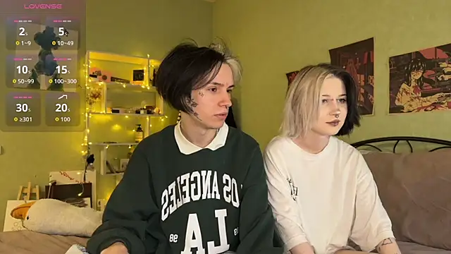 Snapshot of VeryRare_TwinS chatting on October 20, 7:58 pm VeryRare TwinS online show from October 20, 7:58 pm