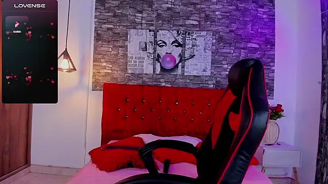 Emily sc online show from March 17, 1:29 pm