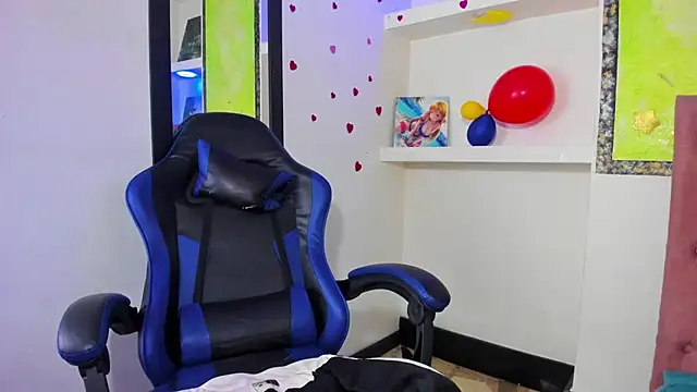 Anniee x online show from July 11, 11:57 am