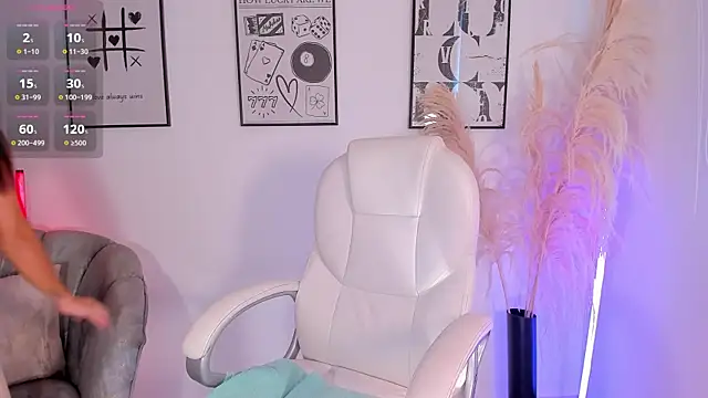 Snapshot of NiiaEvanss chatting on October 4, 1:42 pm NiiaEvanss online show from October 4, 1:42 pm