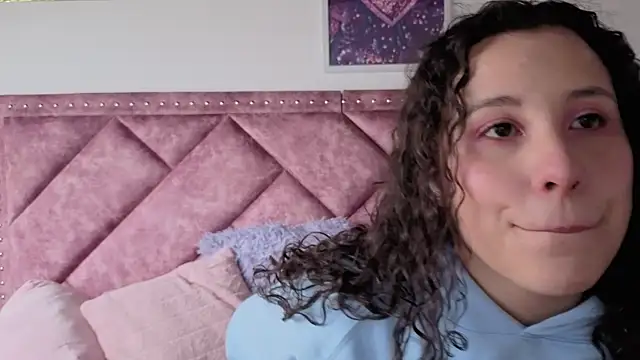 Charlotte  Miller online show from September 15, 11:32 am