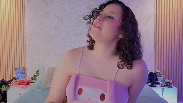Charlotte  Miller online show from July 6, 3:03 pm