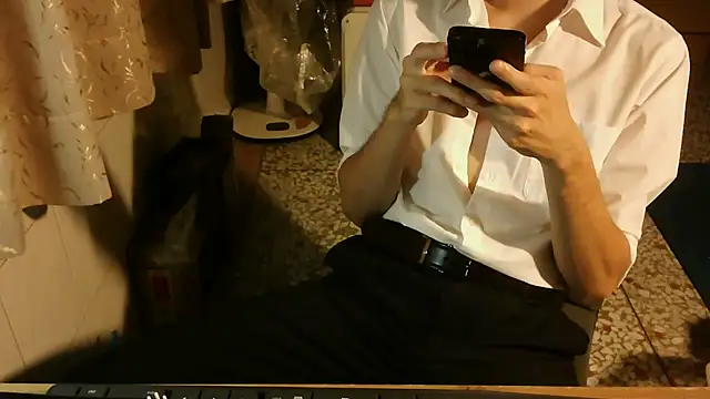 KYU890428 online show from November 14, 6:06 pm