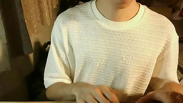 KYU890428 online show from January 18, 4:11 pm