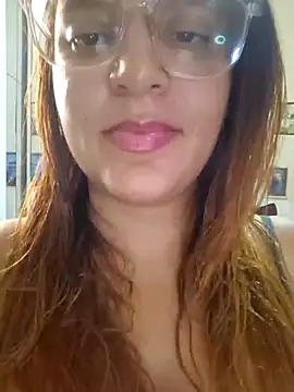 Snapshot of AliceRuivinha2 chatting on January 16, 4:39 pm AliceRuivinha2 online show from January 16, 4:39 pm