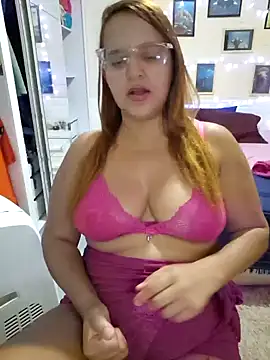 Snapshot of AliceRuivinha2 chatting on January 20, 8:07 pm AliceRuivinha2 online show from January 20, 8:07 pm