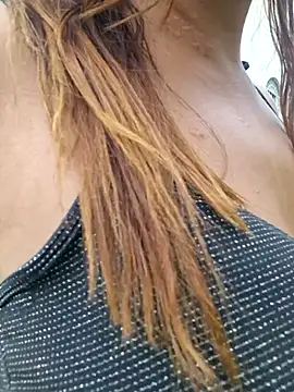 AliceRuivinha2 online show from December 5, 8:49 pm