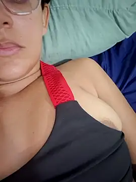 AliceRuivinha2 online show from July 2, 8:37 pm
