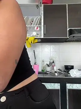 Samantha bigboobs online show from February 1, 9:19 pm