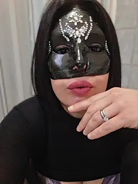 Snapshot of desyree89 chatting on March 14, 7:14 am desyree89 online show from March 14, 7:14 am