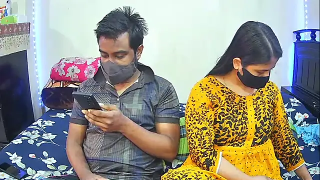 Hot Nila online show from January 16, 3:32 am