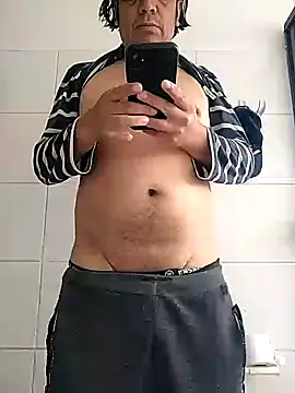 Snapshot of escorpio50jt chatting on February 8, 5:39 pm escorpio50jt online show from February 8, 5:39 pm