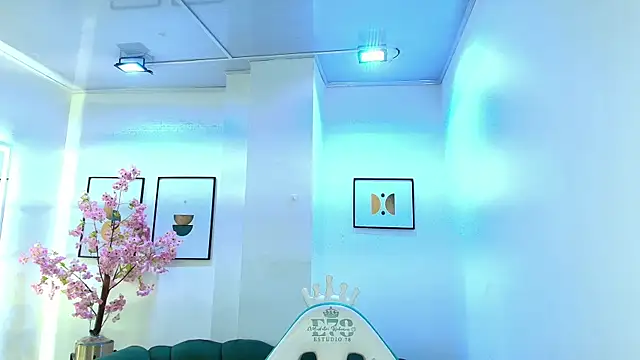 Snapshot of Arianna_sweeet chatting on November 27, 3:30 am Arianna sweeet online show from November 27, 3:30 am