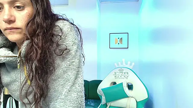 Snapshot of Arianna_sweeet chatting on November 29, 3:20 am Arianna sweeet online show from November 29, 3:20 am