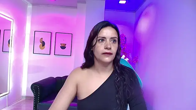 Arianna sweeet online show from May 10, 4:17 am