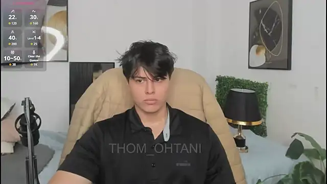 Snapshot of Thom_Ohtani chatting on May 25, 12:49 am Thom Ohtani online show from May 25, 12:49 am