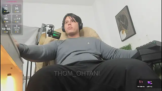 Snapshot of Thom_Ohtani chatting on May 27, 1:57 am Thom Ohtani online show from May 27, 1:57 am