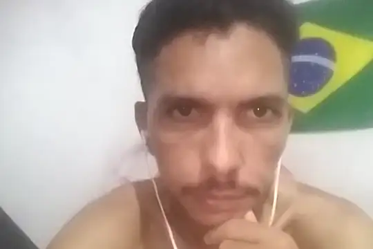 Snapshot of MagrinhoSaradoo chatting on February 7, 12:50 pm MagrinhoSaradoo online show from February 7, 12:50 pm