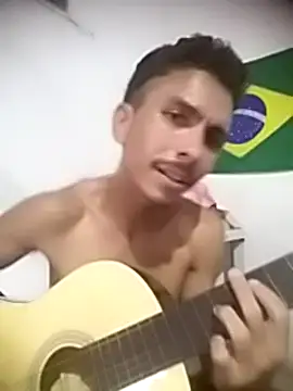 Snapshot of MagrinhoSaradoo chatting on February 21, 2:06 am MagrinhoSaradoo online show from February 21, 2:06 am