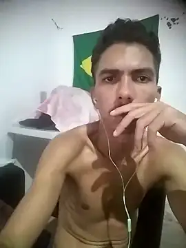 Snapshot of MagrinhoSaradoo chatting on March 1, 11:39 am MagrinhoSaradoo online show from March 1, 11:39 am