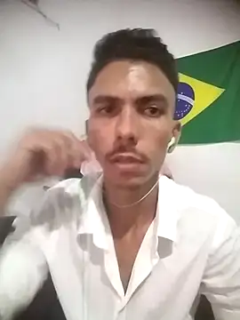 Snapshot of MagrinhoSaradoo chatting on March 2, 6:27 am MagrinhoSaradoo online show from March 2, 6:27 am