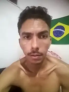 Snapshot of MagrinhoSaradoo chatting on March 8, 11:05 am MagrinhoSaradoo online show from March 8, 11:05 am