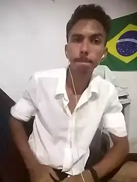 Snapshot of MagrinhoSaradoo chatting on March 10, 11:53 am MagrinhoSaradoo online show from March 10, 11:53 am