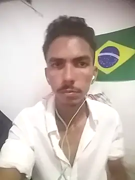 Snapshot of MagrinhoSaradoo chatting on March 12, 8:19 am MagrinhoSaradoo online show from March 12, 8:19 am