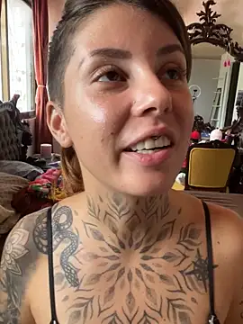 Izy cute  online show from October 3, 7:33 pm