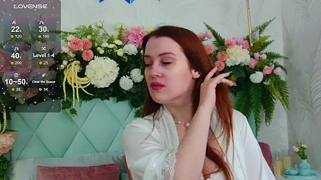 EllieGarson online show from October 6, 5:10 pm