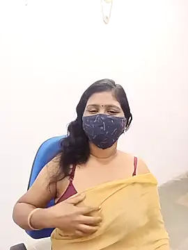 Lucky-Deepthi online show from February 28, 10:28 pm