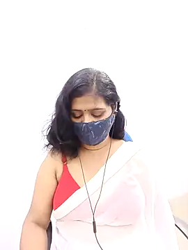 Lucky-Deepthi online show from March 7, 7:05 pm