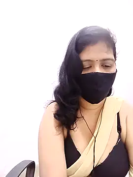 Lucky-Deepthi online show from October 26, 1:22 am