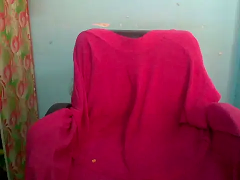 Snapshot of Barbie_183 chatting on July 8, 6:18 am Barbie 183 online show from July 8, 6:18 am