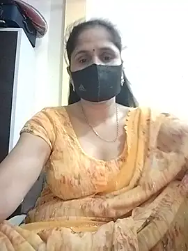 Snapshot of priyancyfun chatting on July 6, 3:47 pm priyancyfun online show from July 6, 3:47 pm