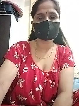 Snapshot of priyancyfun chatting on July 10, 1:43 am priyancyfun online show from July 10, 1:43 am