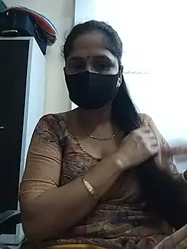 Snapshot of priyancyfun chatting on July 10, 3:58 pm priyancyfun online show from July 10, 3:58 pm