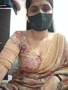 Snapshot of priyancyfun chatting on July 29, 1:04 am priyancyfun online show from July 29, 1:04 am