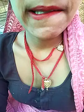 Amaya Bajwa online show from February 9, 6:33 am