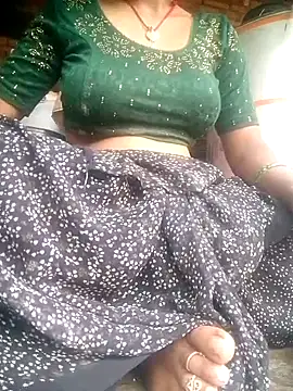 Amaya Bajwa online show from October 6, 3:15 am