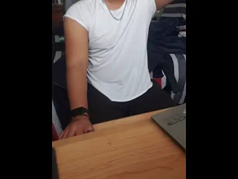 pitorico bb online show from December 15, 8:13 pm