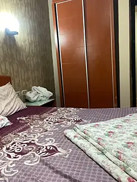 Snapshot of Maya_mimi chatting on January 24, 3:43 am Maya mimi online show from January 24, 3:43 am