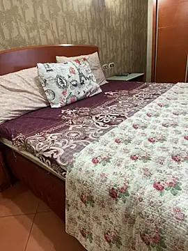 Snapshot of Maya_mimi chatting on January 26, 12:05 am Maya mimi online show from January 26, 12:05 am