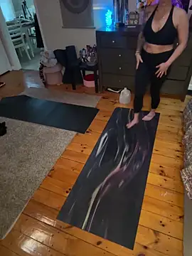 kittiekatieyogi online show from February 17, 9:52 pm